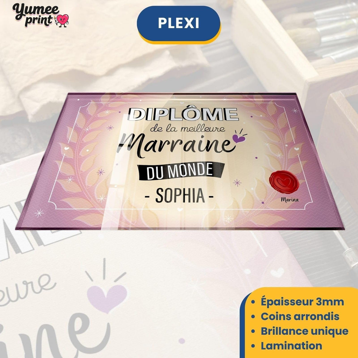 Diplôme « de la meilleure marraine du monde » sur plexiglas de 3 mm aux coins arrondis, finition brillante, avec son prénom et votre signature, livré chez vous (exemple)