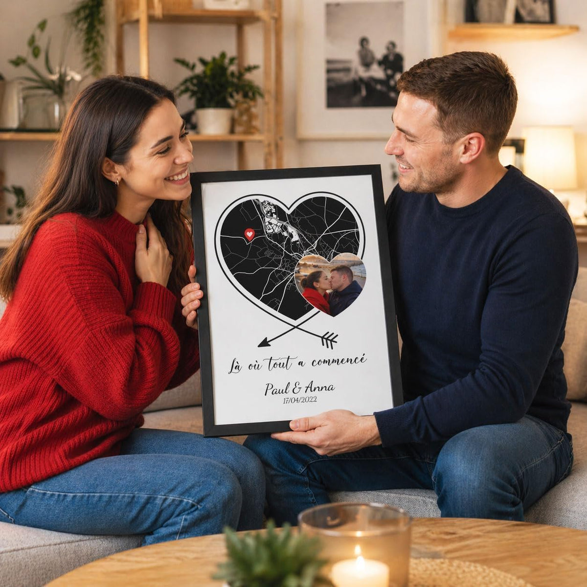 Carte en cœur noir sur fond blanc avec votre photo, en cadre noir, offerte dans un salon : un exemple de cadeau à deux, avec vos prénoms et votre date, livré chez vous (exemple)