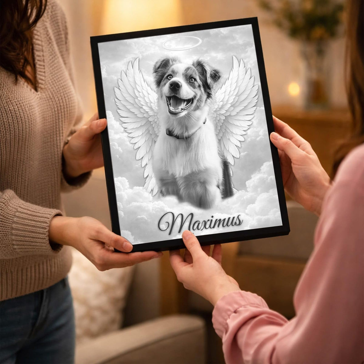 Portrait ailé en noir et blanc offert de main en main en cadre noir, un cadeau de soutien après la perte d'un animal, avec son prénom, livré chez vous (exemple)