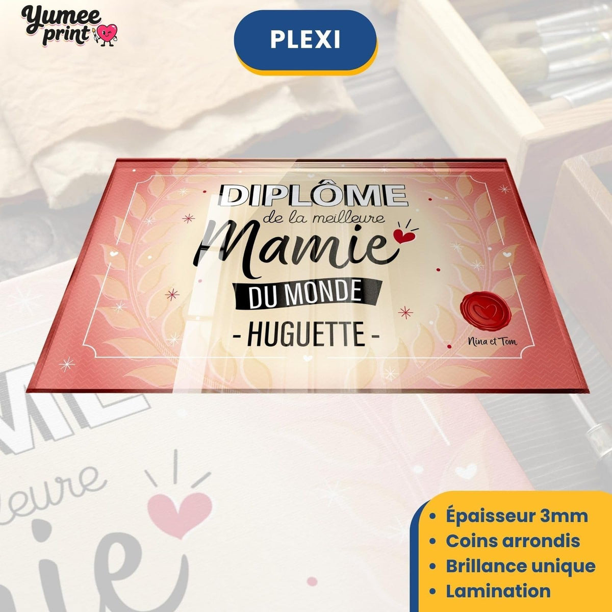 Diplôme « de la meilleure mamie du monde » sur plexiglas de 3 mm aux coins arrondis, finition brillante, avec son prénom et votre signature, livré chez vous (exemple)