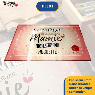 Diplôme « de la meilleure mamie du monde » sur plexiglas de 3 mm aux coins arrondis, finition brillante, avec son prénom et votre signature, livré chez vous (exemple)
