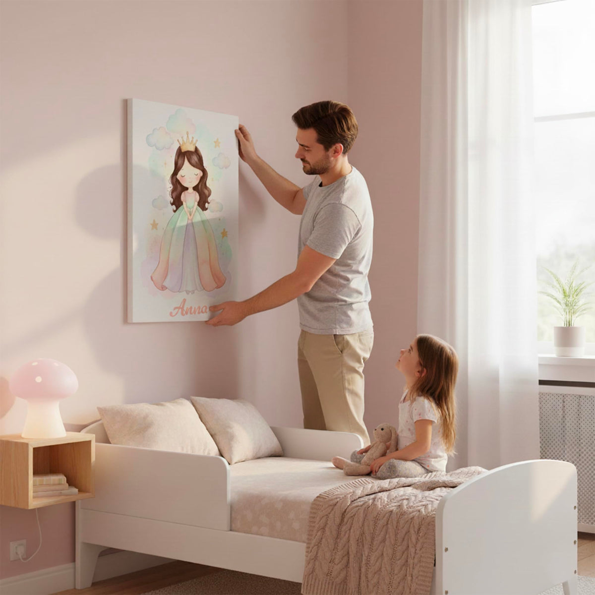 Princesse aquarelle au prénom sur toile canvas, accrochée au mur d'une chambre d'enfant : un exemple de déco pastel, teint et cheveux au choix, imprimée puis livrée chez vous (exemple)
