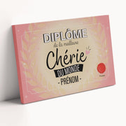 Diplôme humoristique « de la meilleure chérie du monde » à son prénom, façon parchemin rose avec sceau rouge, sur toile canvas ; prénom et signature au choix, livré chez vous (exemple)