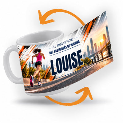 Décor running femme imprimé à 360° sur le mug : une coureuse en tenue rose sur les quais du fleuve, un pont et des tours dans une lumière dorée ; prénom au centre, livré chez vous (exemple)