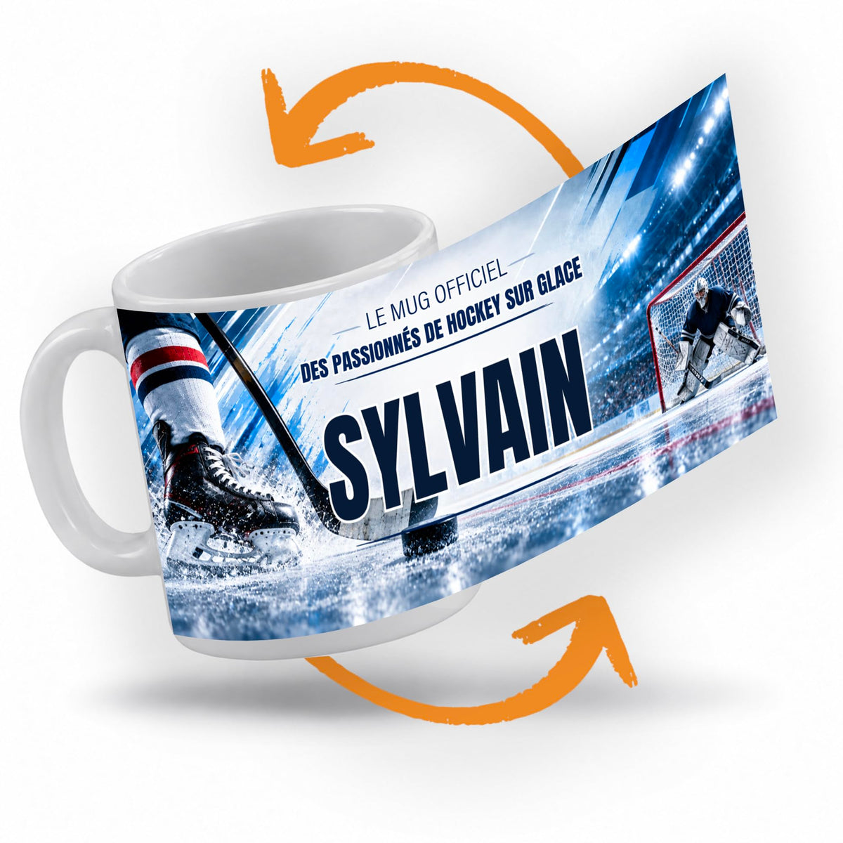 Décor hockey sur glace déroulé à 360° autour du mug : un gardien masqué devant sa cage, touches bleues, votre texte et son prénom au centre ; imprimé puis livré chez vous (exemple)