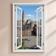 Trompe-l'œil sur Lille : le beffroi et les façades flamandes de la Grand'Place, par une fenêtre blanche ouverte, sur toile canvas tendue ou plexiglas, livré chez vous (exemple)