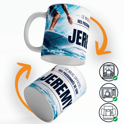 Mug surf vu sous deux angles, prénom et texte au choix ; compatible lave-vaisselle et micro-ondes, expédié calé dans une boîte en carton jusque chez vous (exemple)