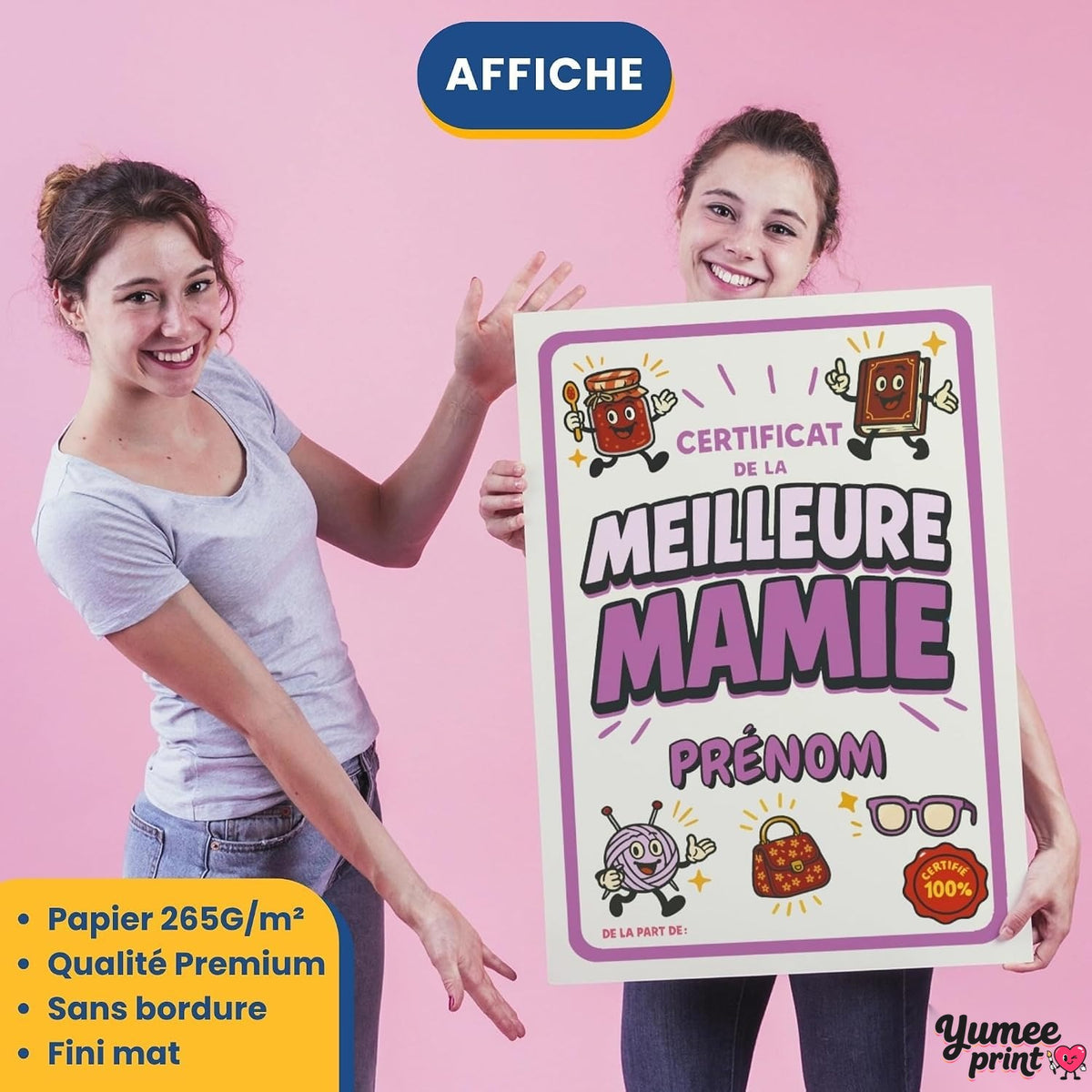 Certificat de la meilleure mamie imprimé en affiche (poster) sur papier mat sans bordure, tenu à bout de bras ; son prénom en grand, livré roulé chez vous (exemple)