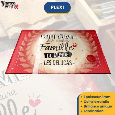 Diplôme « de la meilleure famille du monde » sur plexiglas de 3 mm aux coins arrondis, finition brillante, avec le nom de famille et votre signature, livré chez vous (exemple)